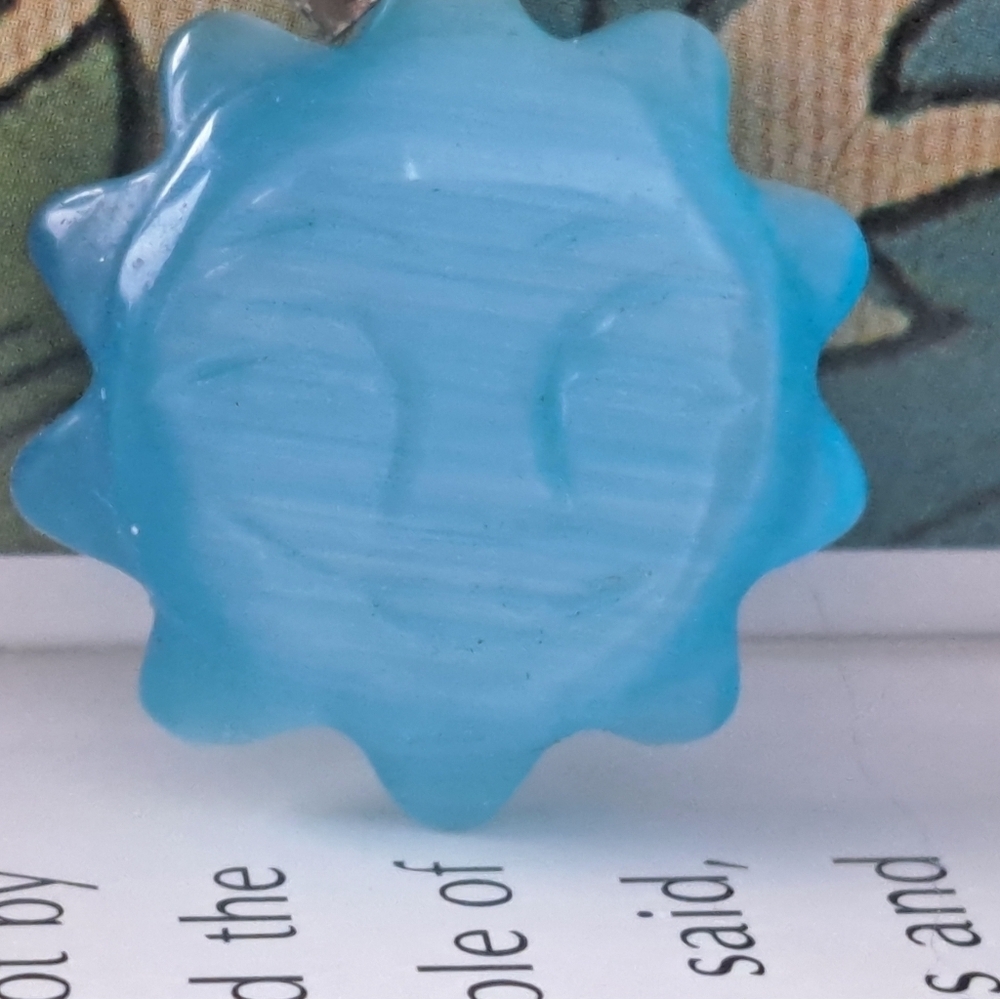 Blue semiprecious carved sun - Picture 5 of 6
